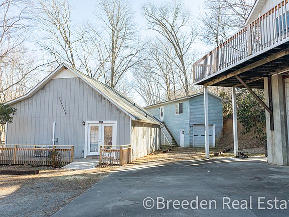 2nd image of 80 Lindsey Ln #11505542