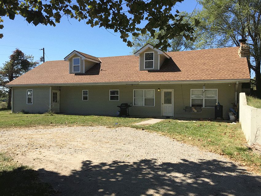 1st image of E 355th St