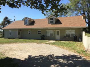 E 355th St, Garden City, MO 64747