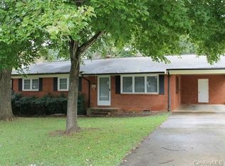 211 Starview Ln, Dallas, NC 28034