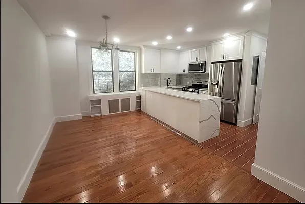 Rented by ONE Manhattan Real Estate | media 12