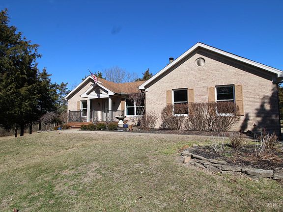 3rd image of 5964 Dunwoody Rd