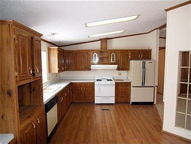 5th image of 1092 Sagramore Dr S