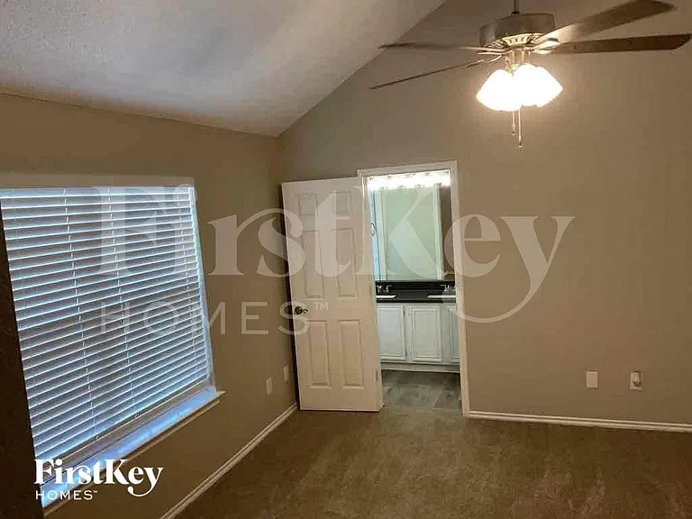 10116 Concord Dr — Photo 5