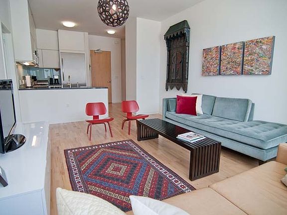 2nd image of 390 Everett Ave #6