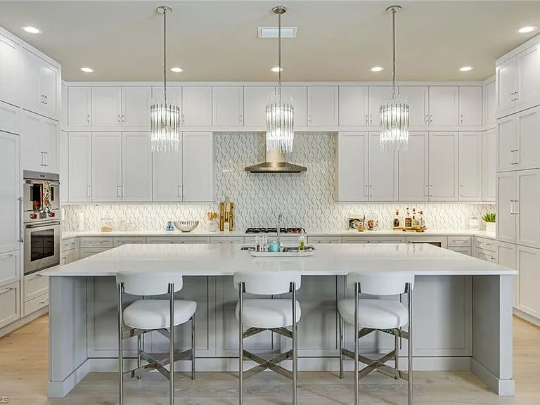 760 Park Shore Dr — Photo 9
