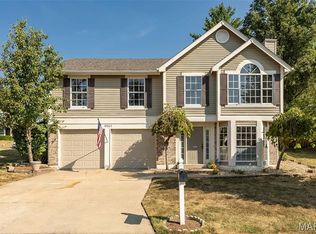 17047 Redwood Glen Dr, Eureka, MO