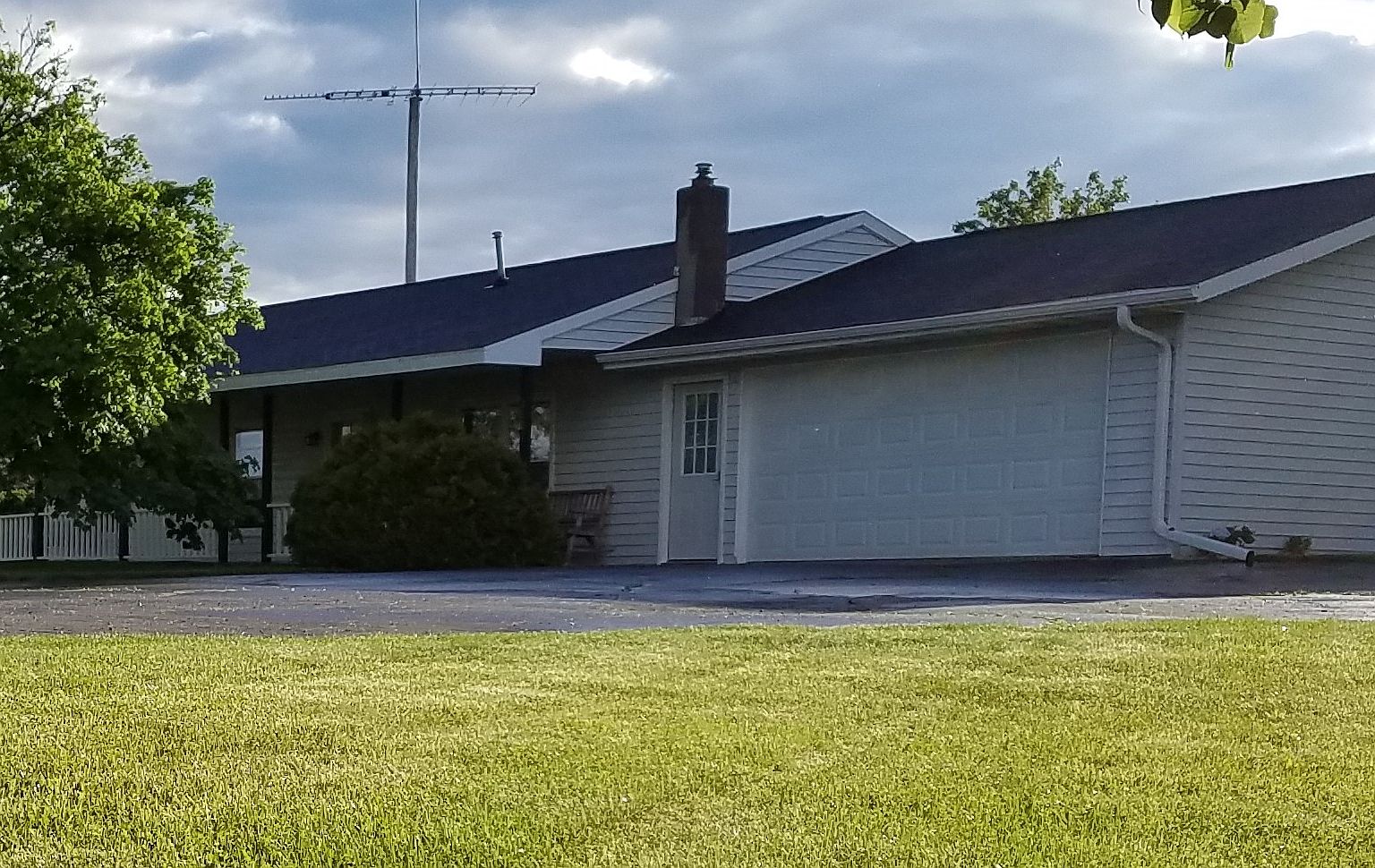 1801 W Pine St, Baraboo, WI 53913 Zillow