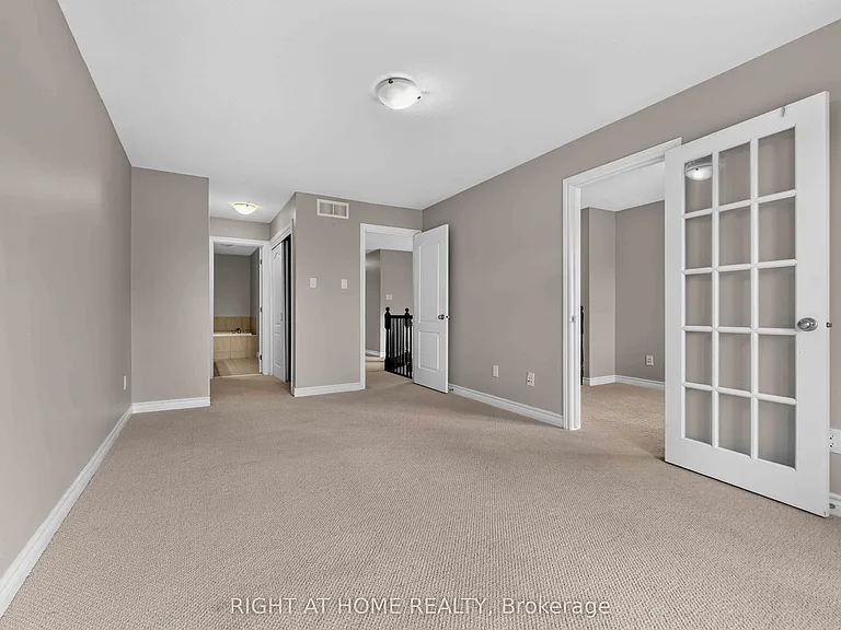 628 Moorpark Ave — Photo 8