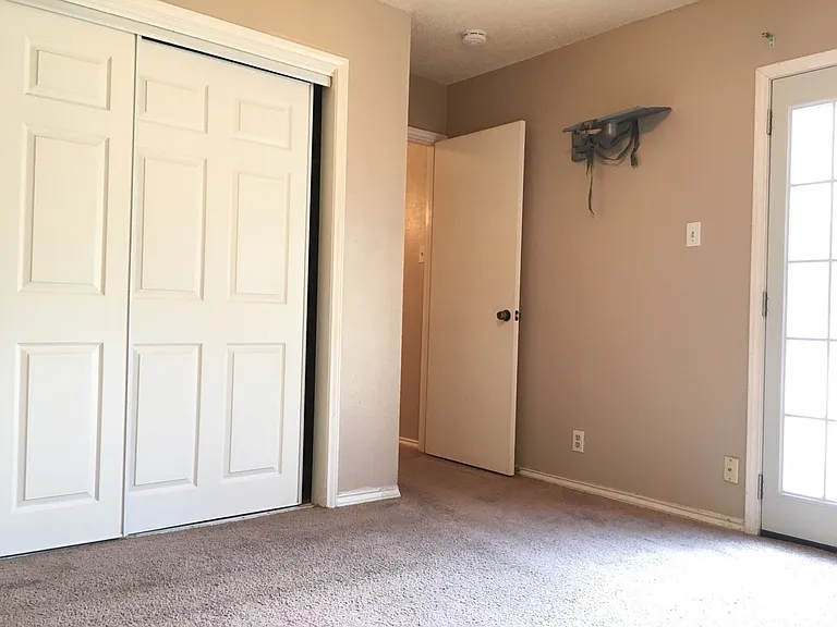906 Sirocco Drive — Photo 10