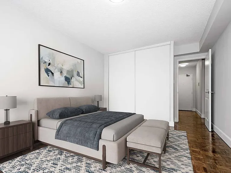 147 Wellington St W — Photo 7