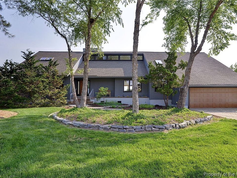 1st image of 104 Sandy Bay Dr