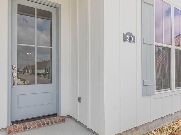 5th image of 310 Harvey Cay Ln
