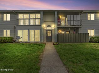 4306 Wisteria Landing Cir UNIT 202, Louisville, KY 40218