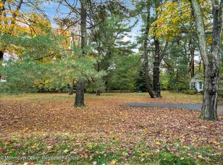 160 Hance Ave, Tinton Falls, NJ 07724