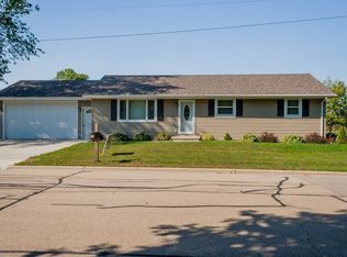 309 Nancy St, Wrightstown, WI 54180
