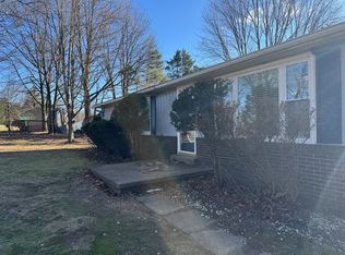 241 Harshaville Rd, Clinton, PA 15026