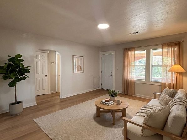 5107 Jacksboro Pike APT 8