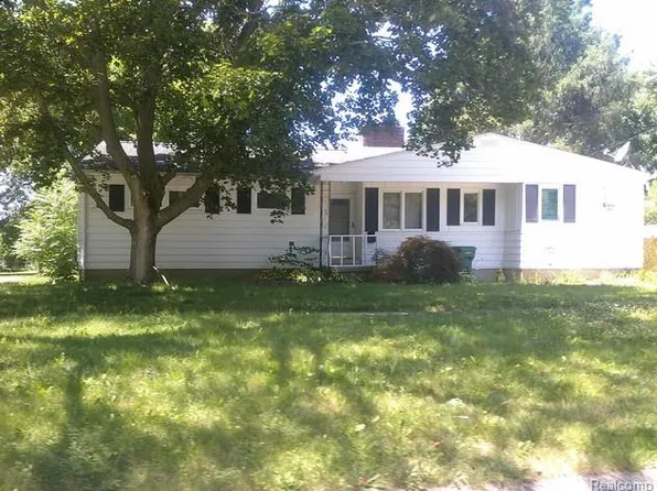 433 Crestview St, Flushing, MI 48433