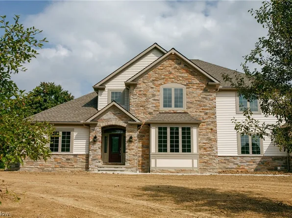 2556 Carlton Ct, Pepper Pike, OH 44124