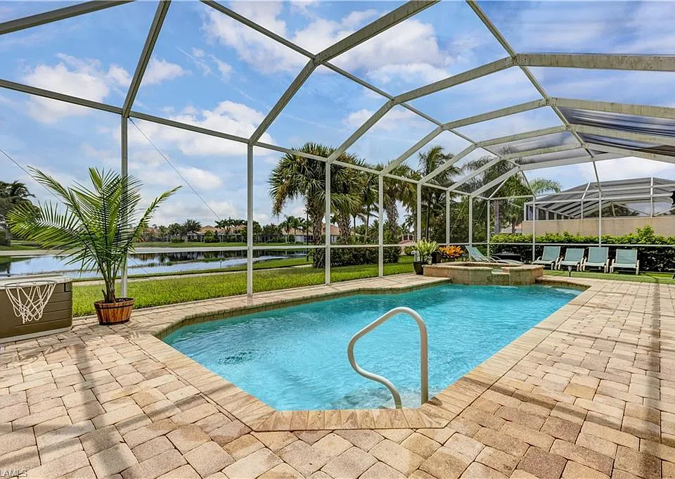 8650 Palermo Ct