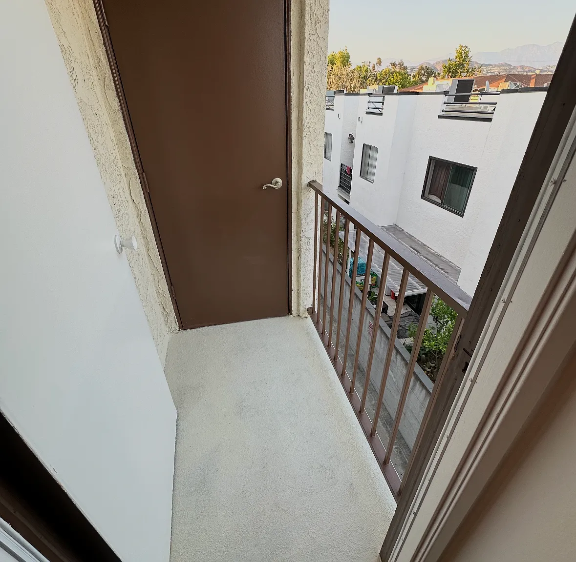 2 bed, 2.5 bath, 1250 sqft, $2,700 — Photo 3