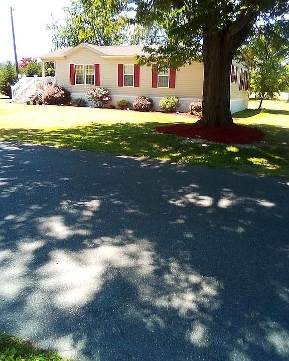 1st image of 28324 Chippewa Ave