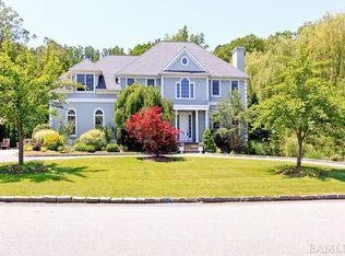 127 Stonewall Cir, West Harrison, NY 10604