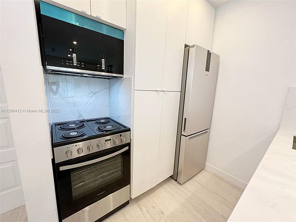 5th image of 798 Crandon Blvd APT 50-B