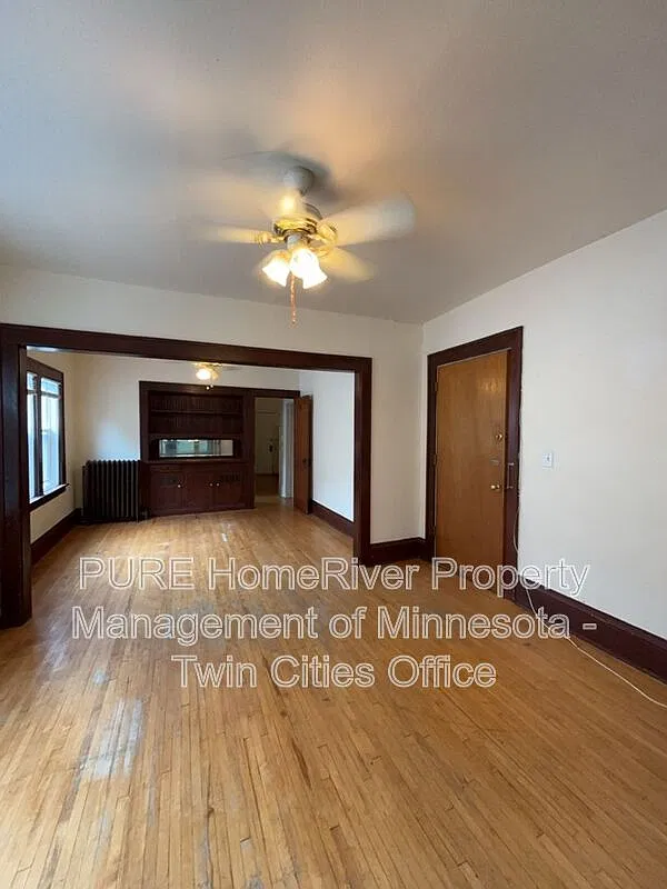 3 bed, 1.0 bath, 1000 sqft, $1,275 — Photo 1