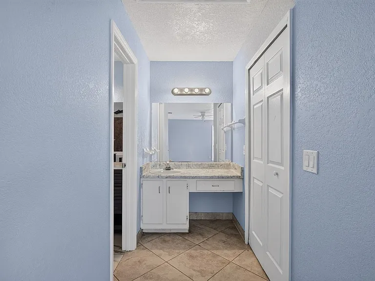 659 Montego Bay Ct — Photo 22