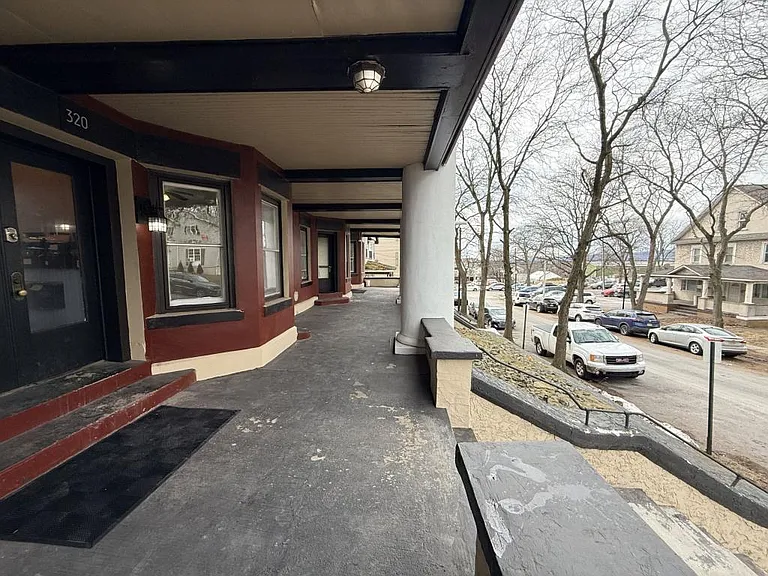 316 Taylor Ave #4 — Photo 3
