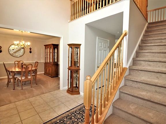 3rd image of 313 Deep Creek Cir