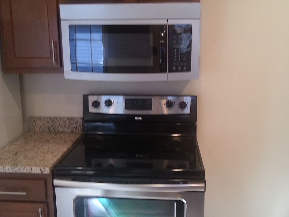 1st image of 71 Pinewood Ave #2