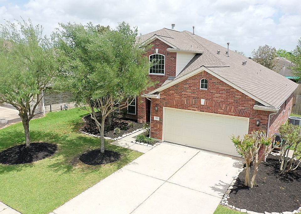 1st image of 2107 Rain Lily Ct