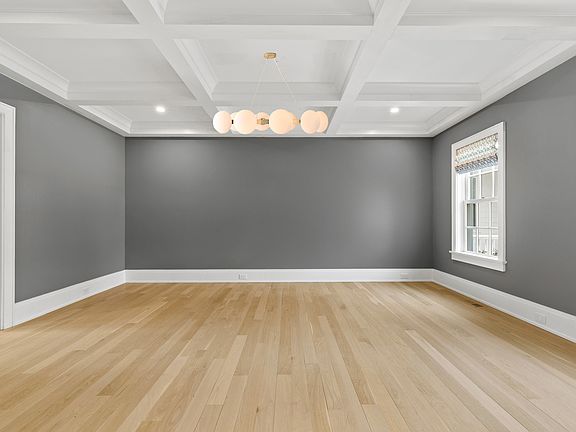 4th image of 25 Hunt Pl