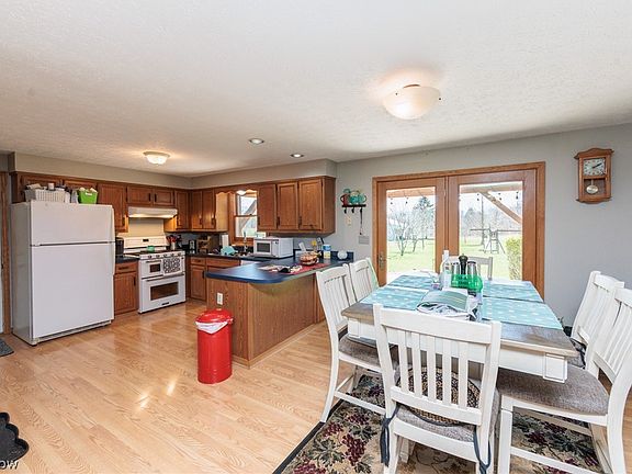 3rd image of 7310 Wolff Rd