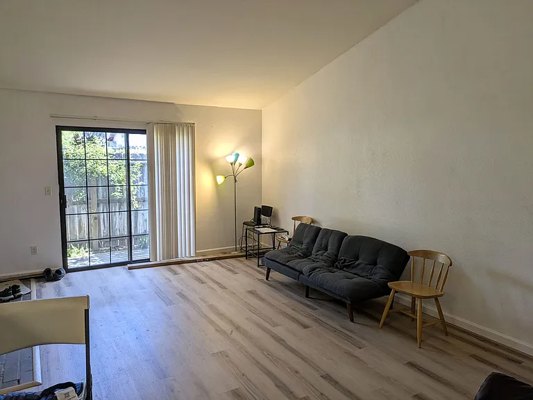 2377 Alta Garden Ln — Photo 3