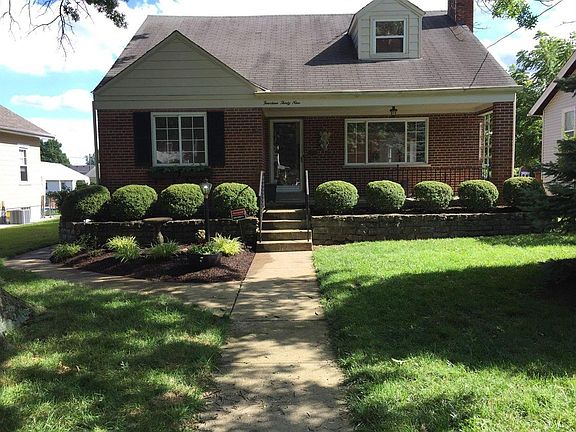 2nd image of 1439 Hill Ave