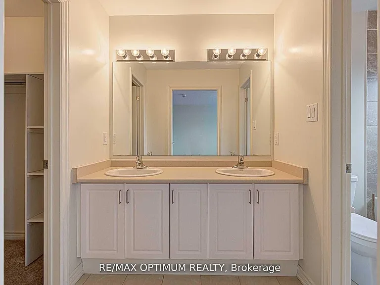 11 Autumnwood Ave #6 — Photo 19
