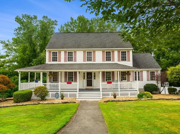115 Sue Ann Dr, Dracut, MA 01826