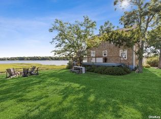 25 Bayview Ave, Southold, NY 11971