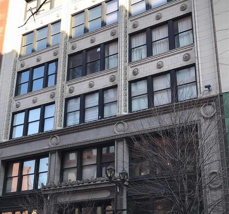 1st image of 1015 Washington Ave APT 209