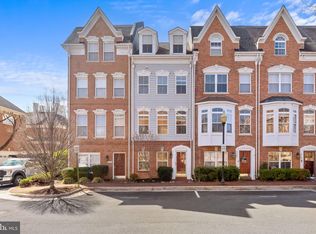 5131 Gardner Dr, Alexandria, VA 22304
