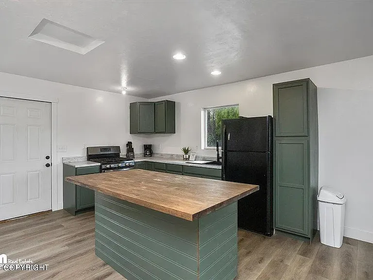 14518 N Michigan St — Photo 5