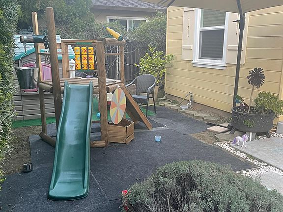 4th image of 725 Partridge Ave