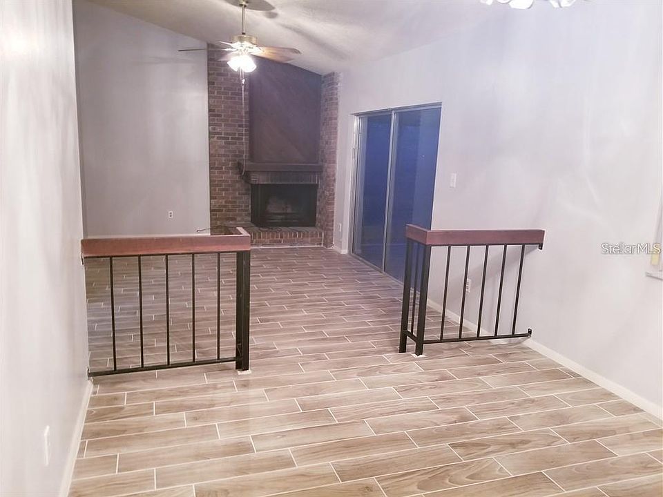 1st image of 1290 Queen Elaine Dr