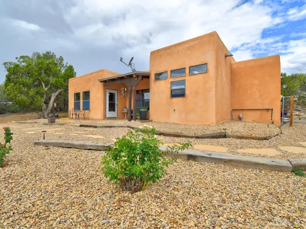 17 Camino Estribor, Edgewood, NM 87015