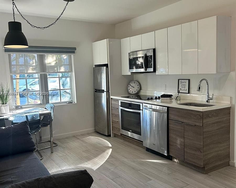 1st image of 1450 Meridian Ave #101