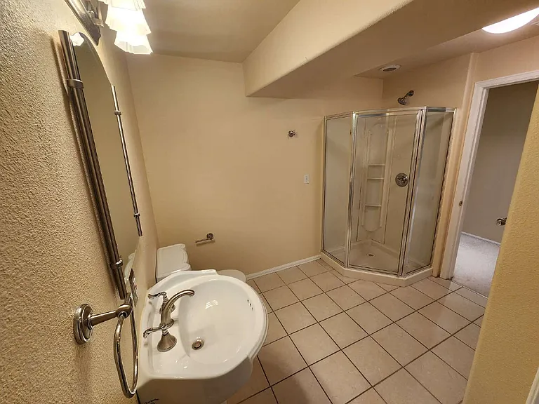 22359 E Lake Ln — Photo 14